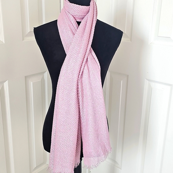 NWT Women's Pleated Occasion  Wrap/Scarf Shimmery Pink OS - Picture 1 of 11
